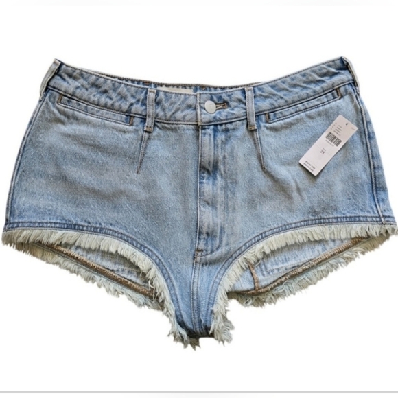 NWT Anthropologie Pilcro Pitched Micro Denim Shorts, Size 29 - Picture 4 of 12